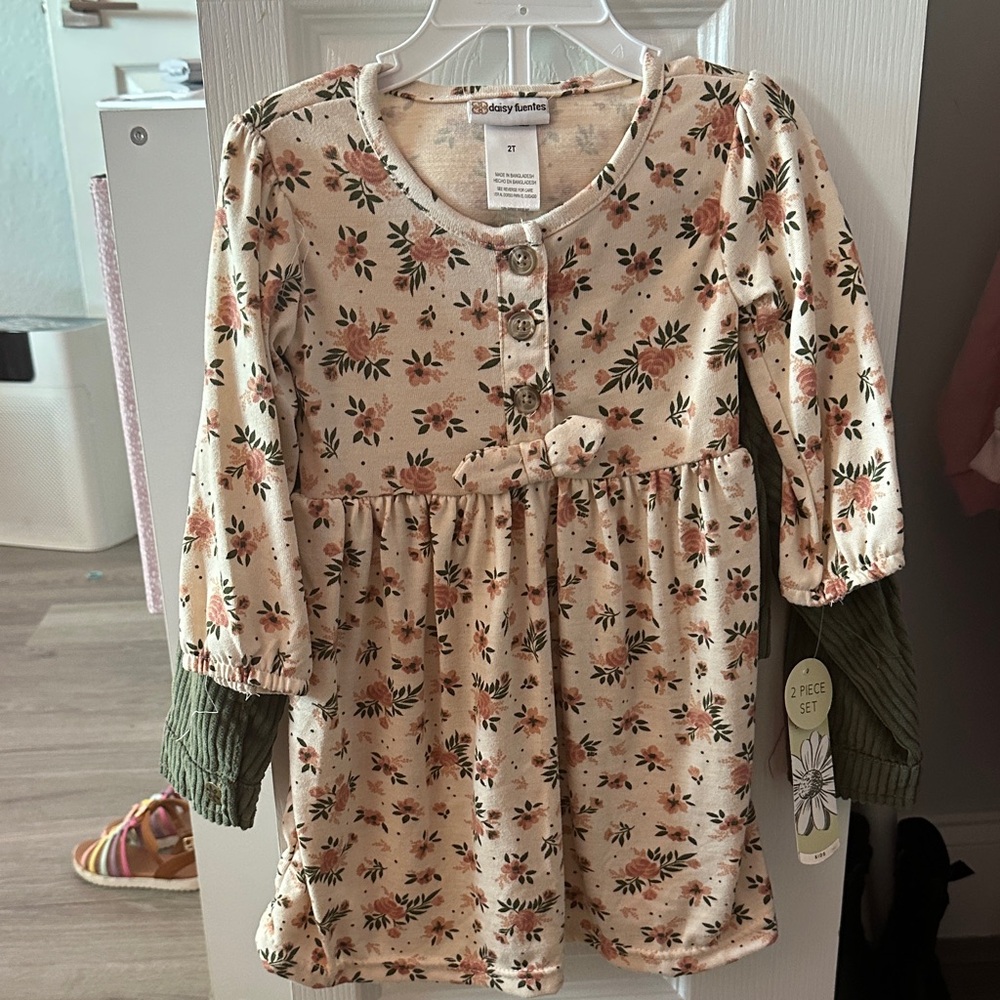 Daisy Fuentes Cream Floral Kids Dress with Green Accents